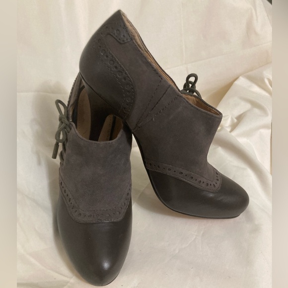 CIRCA JOAN & DAVID Leather & Suede Heeled Booties 7M NWT - Picture 4 of 13